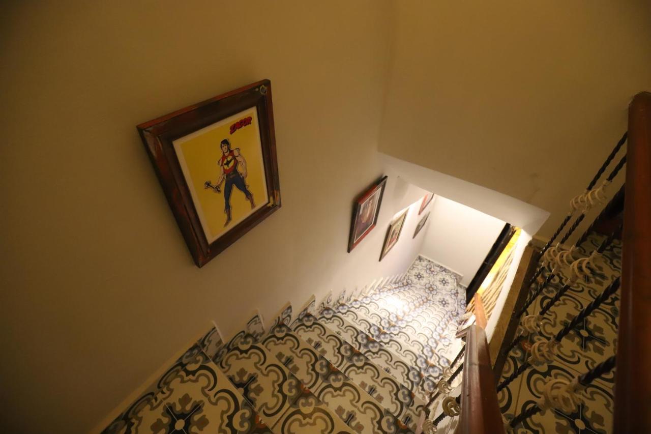 Gagarin Pub & Hotel Antalia Esterno foto